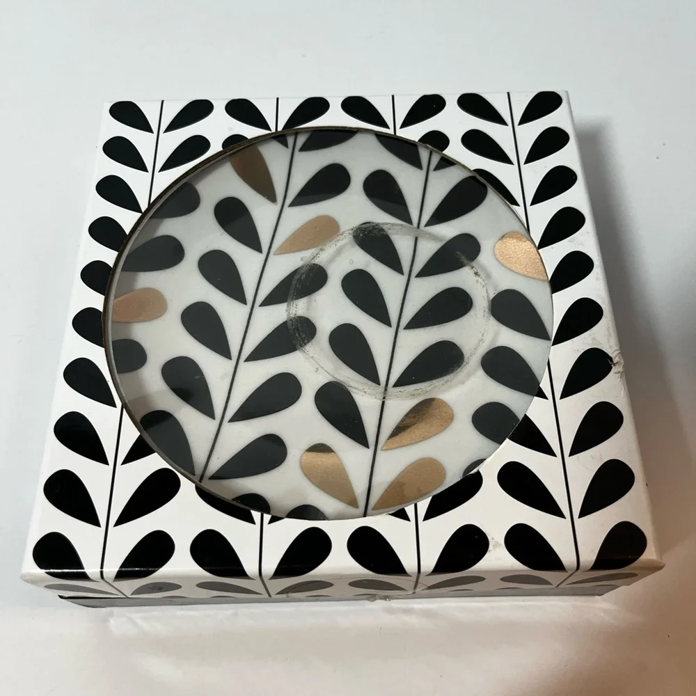 Macy’s Designer plates - set of 4